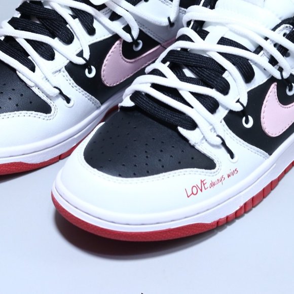Nike main image 4